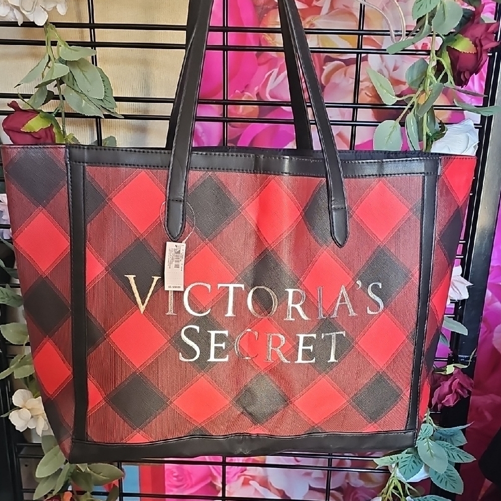 Victoria's Secret NWT Red and Black Buffalo Plaid Tote Bag NEW